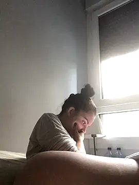 Snapshot of prettylittlefooxy chatting on 16, 11, 2025 prettylittlefooxy online show from 16, 11, 2025