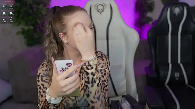 Ella 054 online show from 29, 9, 2025