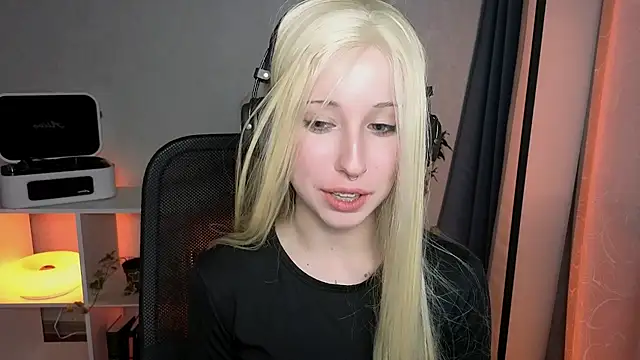 YukiMisa online show from 7, 4, 2026