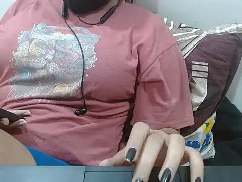 Snapshot of Nataliya_Singh chatting on 1, 2, 2026 Nataliya Singh online show from 1, 2, 2026
