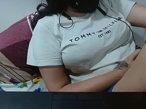 Snapshot of Nataliya_Singh chatting on 3, 3, 2026 Nataliya Singh online show from 3, 3, 2026