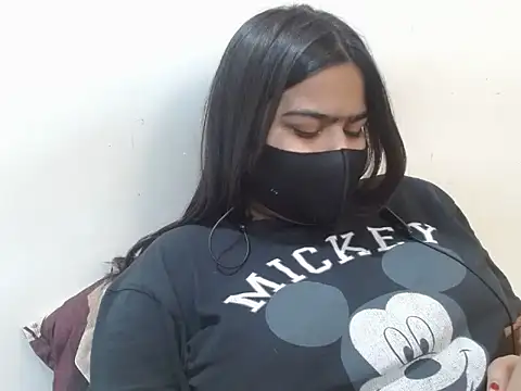 Snapshot of Nataliya_Singh chatting on 11, 4, 2026 Nataliya Singh online show from 11, 4, 2026