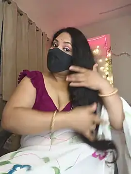 Snapshot of Indian_queen007 chatting on 4, 8, 2026 Indian queen007 online show from 4, 8, 2026