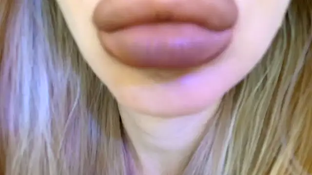 Snapshot of Politeeliza chatting on 13, 7, 2026 Politeeliza online show from 13, 7, 2026