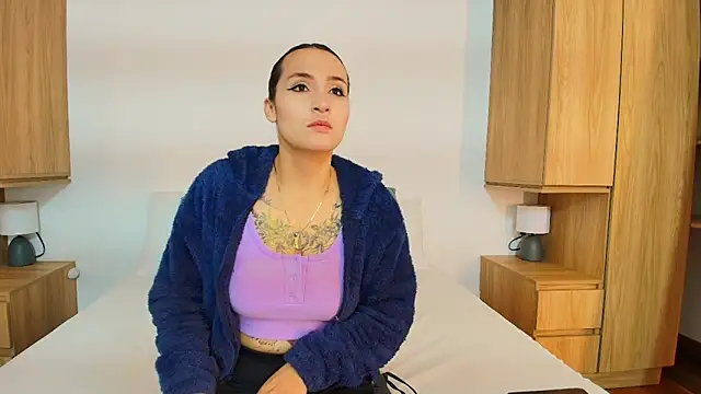 Snapshot of Dakota_Megan_69 chatting on 14, 11, 2025 Dakota Megan 69 online show from 14, 11, 2025