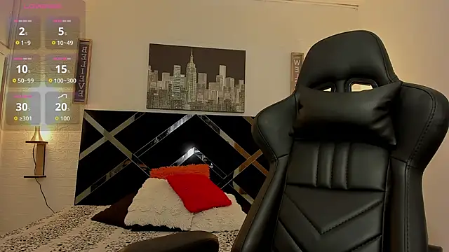 Snapshot of iamCharlotte19 chatting on 15, 10, 2025 iamCharlotte19 online show from 15, 10, 2025