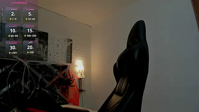 Snapshot of iamCharlotte19 chatting on 24, 10, 2025 iamCharlotte19 online show from 24, 10, 2025