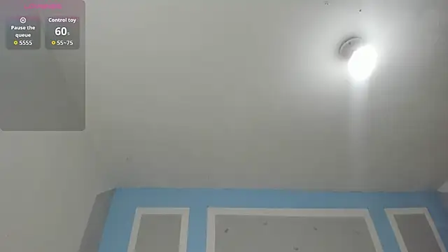 Snapshot of iamCharlotte19 chatting on 11, 11, 2025 iamCharlotte19 online show from 11, 11, 2025