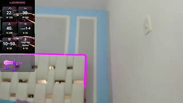 Snapshot of iamCharlotte19 chatting on 25, 11, 2025 iamCharlotte19 online show from 25, 11, 2025