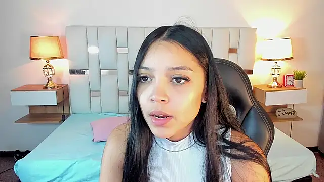 Snapshot of iamCharlotte19 chatting on 9, 7, 2026 iamCharlotte19 online show from 9, 7, 2026