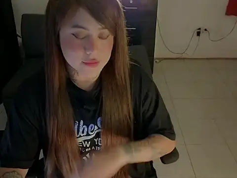 Snapshot of kimberlygati2 chatting on 28, 4, 2026 kimberlygati2 online show from 28, 4, 2026