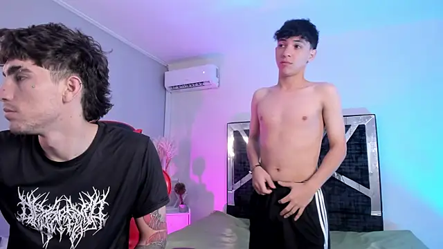 Handsomeboyss19 online show from 18, 4, 2026