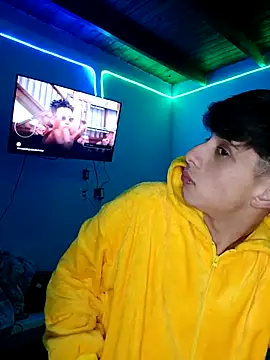 Snapshot of matiatr1112 chatting on 10, 9, 2025 matiatr1112 online show from 10, 9, 2025