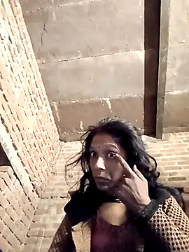 Snapshot of Xx_pooja chatting on 12, 11, 2025 Xx pooja online show from 12, 11, 2025