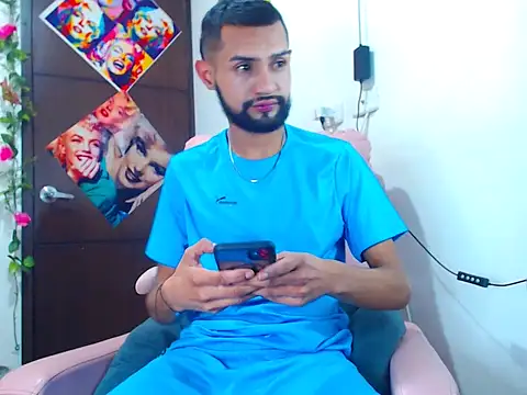 Snapshot of boybunnyerotic chatting on 13, 9, 2025 boybunnyerotic online show from 13, 9, 2025