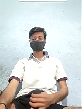 GirlsCrush  online show from 13, 3, 2026