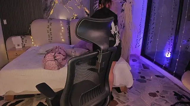 SarahCastro1  online show from 1, 2, 2026