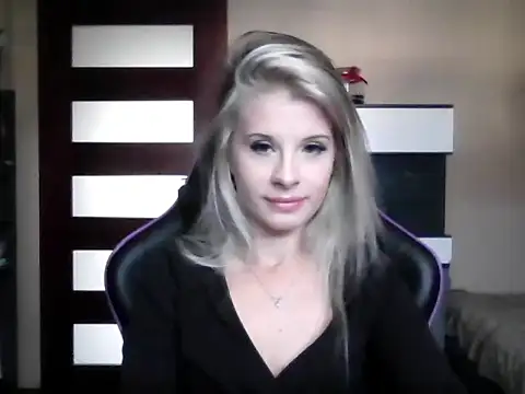 KristineGlow online show from 9, 9, 2025