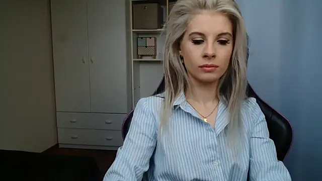 KristineGlow online show from 27, 5, 2026