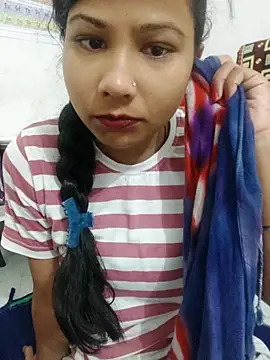 Snapshot of Vaani_Cutie chatting on 5, 10, 2025 Vaani Cutie online show from 5, 10, 2025