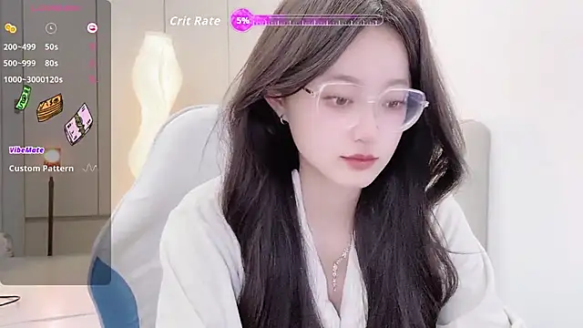 Snapshot of Naiyi-babe chatting on 5, 11, 2025 Naiyi-babe online show from 5, 11, 2025