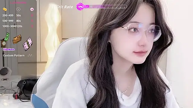 Snapshot of Naiyi-babe chatting on 21, 11, 2025 Naiyi-babe online show from 21, 11, 2025