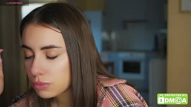 Snapshot of KateCarrey chatting on 25, 10, 2025 KateCarrey online show from 25, 10, 2025