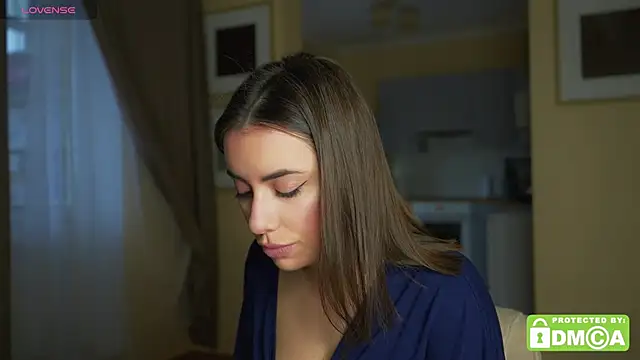 Snapshot of KateCarrey chatting on 13, 11, 2025 KateCarrey online show from 13, 11, 2025