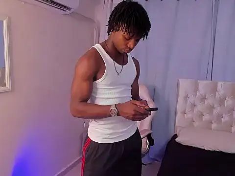 Snapshot of tau_montes chatting on 6, 11, 2025 tau montes online show from 6, 11, 2025