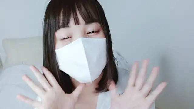 Snapshot of Zinzin_chan chatting on 4, 11, 2025 Zinzin chan online show from 4, 11, 2025