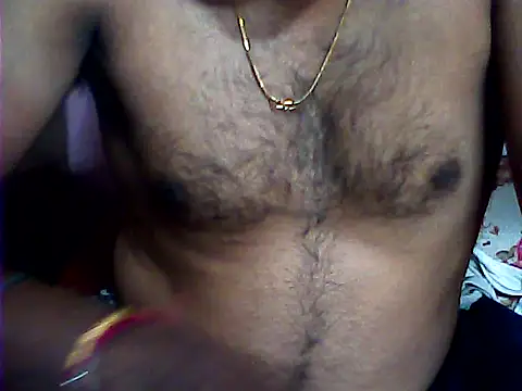 Snapshot of StreetLover_77 chatting on 10, 9, 2025 StreetLover 77 online show from 10, 9, 2025