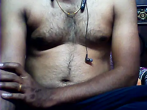 Snapshot of StreetLover_77 chatting on 14, 9, 2025 StreetLover 77 online show from 14, 9, 2025