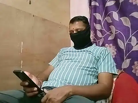 Snapshot of StreetLover_77 chatting on 20, 9, 2025 StreetLover 77 online show from 20, 9, 2025