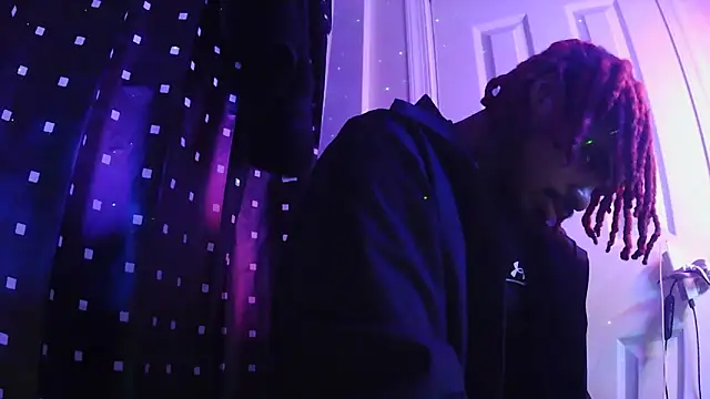 Snapshot of risktakinndolo chatting on 2, 10, 2025 risktakinndolo online show from 2, 10, 2025