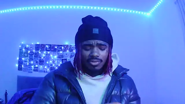 Snapshot of risktakinndolo chatting on 21, 11, 2025 risktakinndolo online show from 21, 11, 2025