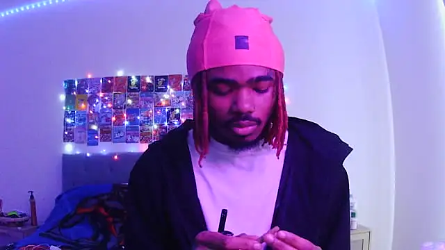 Snapshot of risktakinndolo chatting on 23, 11, 2025 risktakinndolo online show from 23, 11, 2025