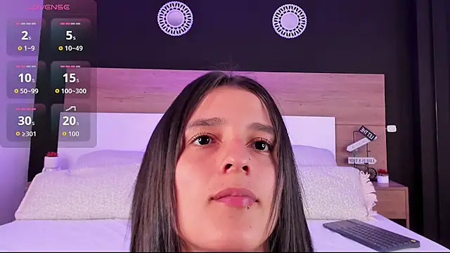 Snapshot of MiaTaylorSweet chatting on 1, 10, 2025 MiaTaylorSweet online show from 1, 10, 2025