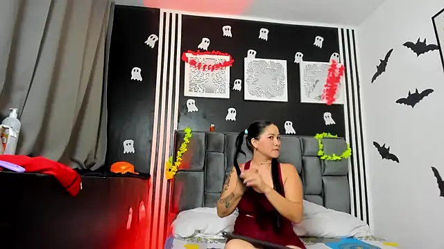 Snapshot of Hornycouple_Hot chatting on 22, 10, 2025 Hornycouple Hot online show from 22, 10, 2025