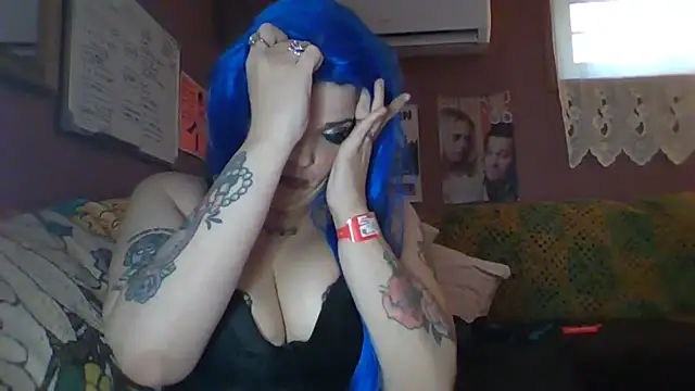 thickasstley online show from 29, 4, 2026