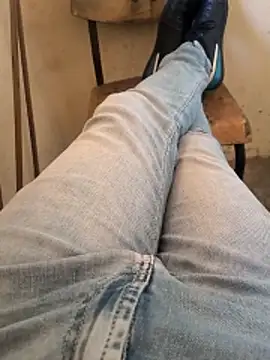 bigdick lickingexpert08 online show from 24, 2, 2026