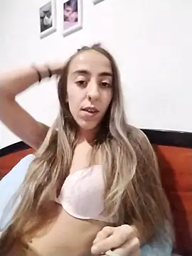 Snapshot of BarbiieeMiauh chatting on 21, 9, 2025 BarbiieeMiauh online show from 21, 9, 2025