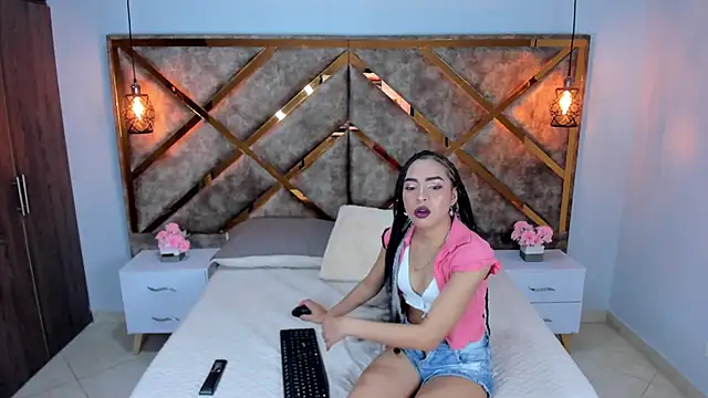 Snapshot of Lucia_jane chatting on 30, 4, 2026 Lucia jane online show from 30, 4, 2026