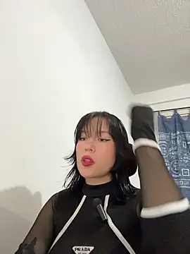 aliciia 23 online show from 11, 11, 2025