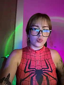 aliciia 23 online show from 25, 3, 2026