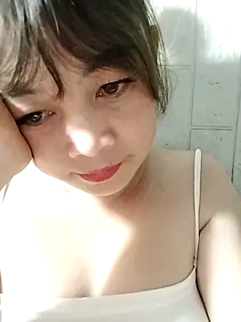 Lyly nuce online show from 7, 10, 2025