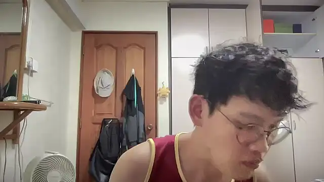 Passionatetwink2 online show from 17, 9, 2025