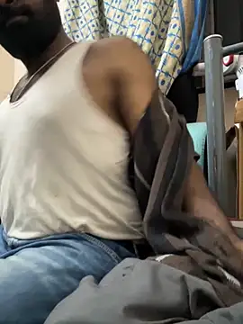 DJLOVE280825 online show from 21, 11, 2025