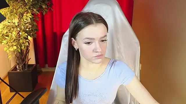 E l i z e  online show from 8, 10, 2025