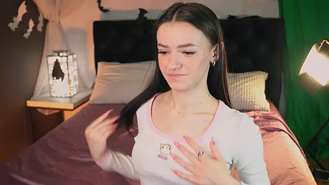 E l i z e  online show from 1, 11, 2025