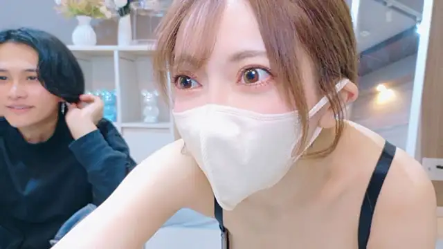 RIRI-style online show from 22, 11, 2025